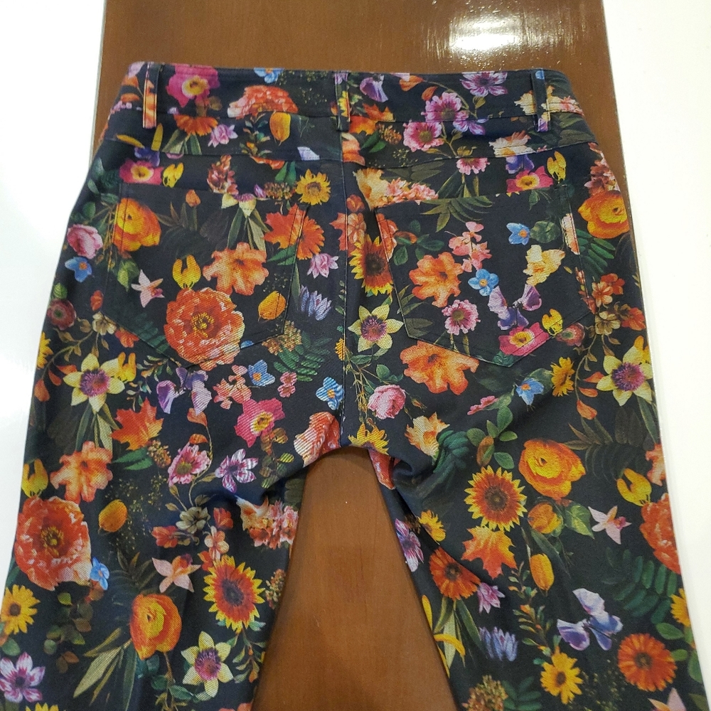 Flower Power Jeans!!ππΌπ - Picture 8 of 8